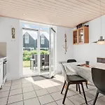 2 Bedroom Lovely In Tatil Evi Nørre Nebel