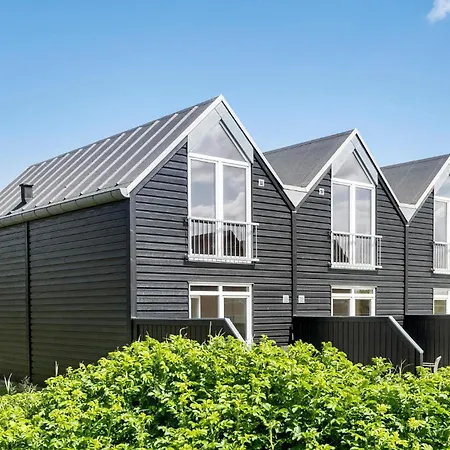 2 Bedroom Lovely In *