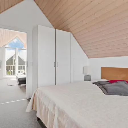 Prázdninový dům 2 Bedroom Lovely In *