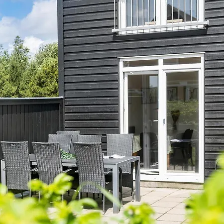 2 Bedroom Lovely In Prázdninový dům